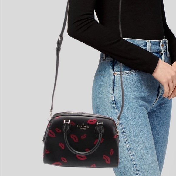 Kate Spade Small Madison Lips Toss Leather Duffle Crossbody Bag EUC 88 - Picture 2 of 13